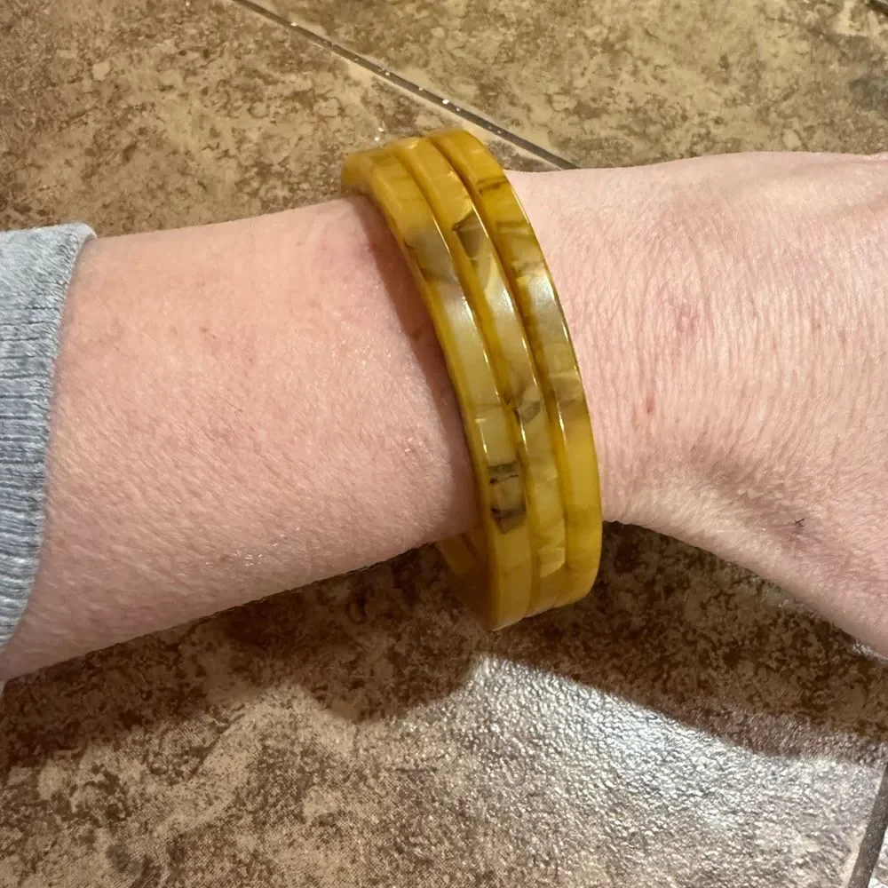 Vintage Butterscotch Lucite Bangle Bracelets Set of 3 Amber Tone